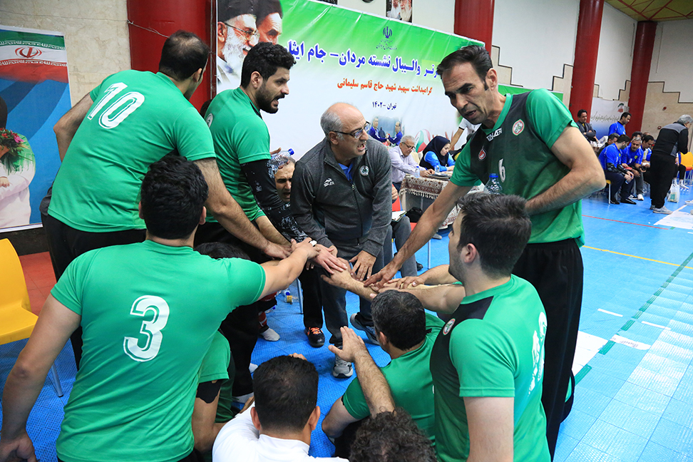 صعود تیم ذوب آهن اصفهان و مهرمولانای چالوس به فینال لیگ برتر والیبال نشسته