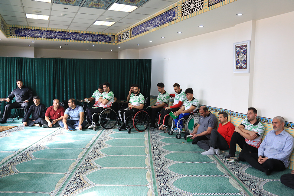 تقدیر از ورزشکاران مسابقات تیراندازی طرح یاران شهید سلیمانی و ملی پوشان بسکتبال با ویلچر