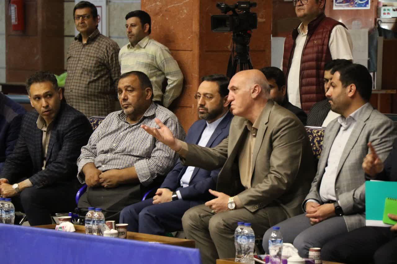 بازدید استاندار آذربایجان شرقی از اردوی تیم ملی والیبال نشسته مردان