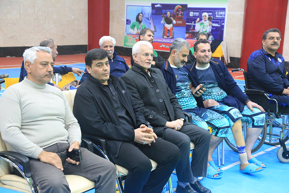 حضور رئیس فدراسیون در مسابقات قهرمانی کشور ورزش زورخانه ای جانبازان و توان یابان