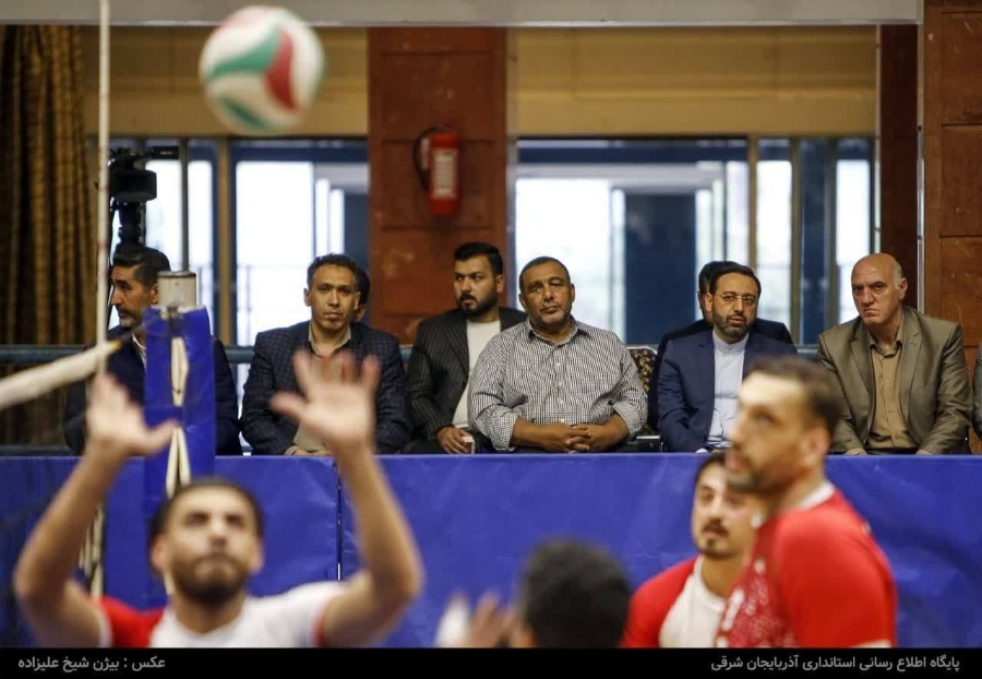 بازدید استاندار آذربایجان شرقی از اردوی تیم ملی والیبال نشسته مردان