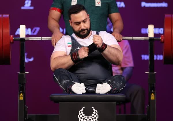دلیل انصراف پاراوزنه‌بردار ایران از رقابت در مسابقات جهانی چه بود؟